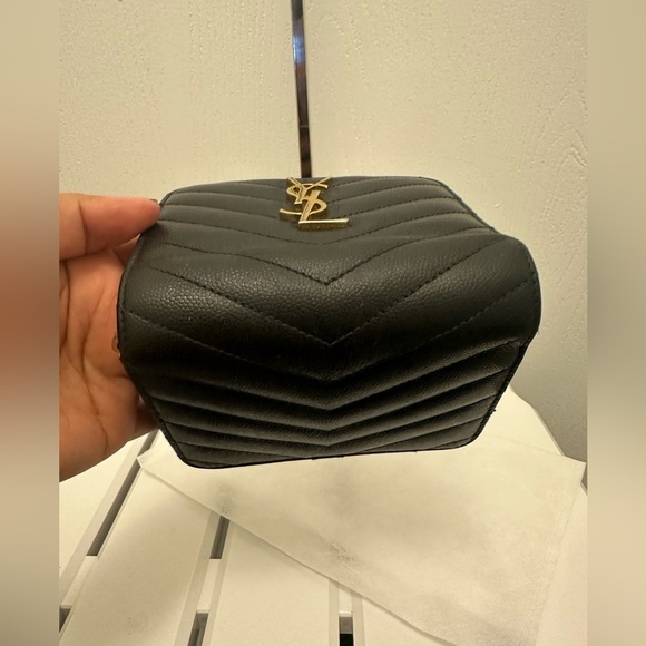 Yves Saint Laurent Black Wallet Chevron Quilting Gold Logo - Picture 5 of 16